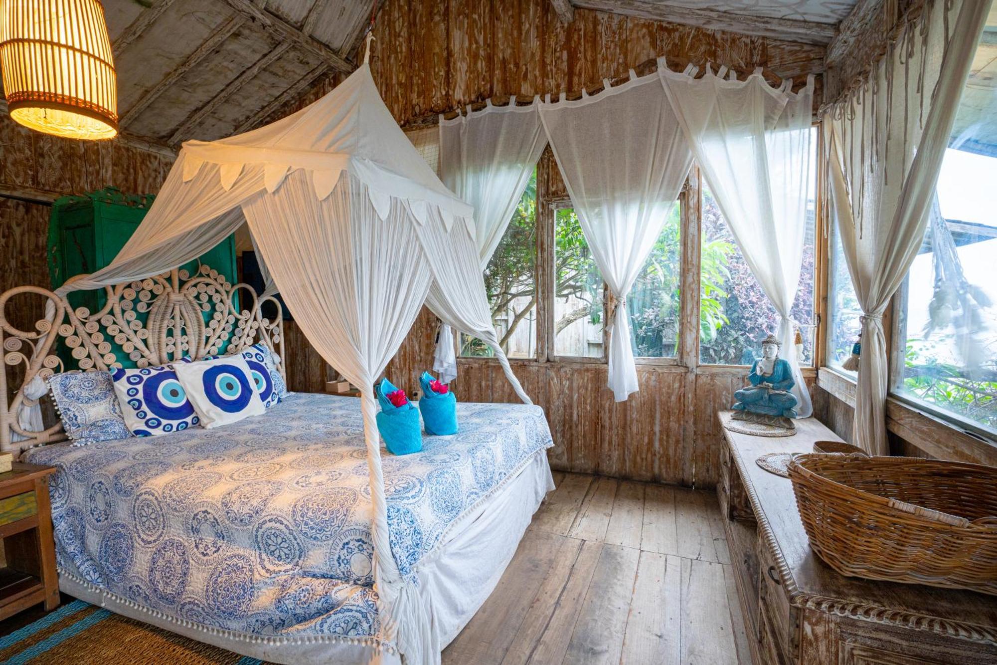 Hotel Selini Hills Labuan Bajo Esterno foto