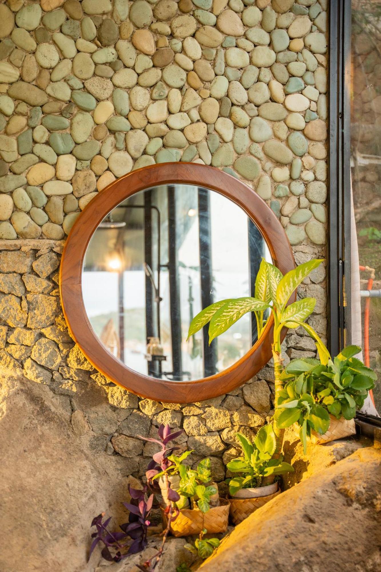 Hotel Selini Hills Labuan Bajo Esterno foto