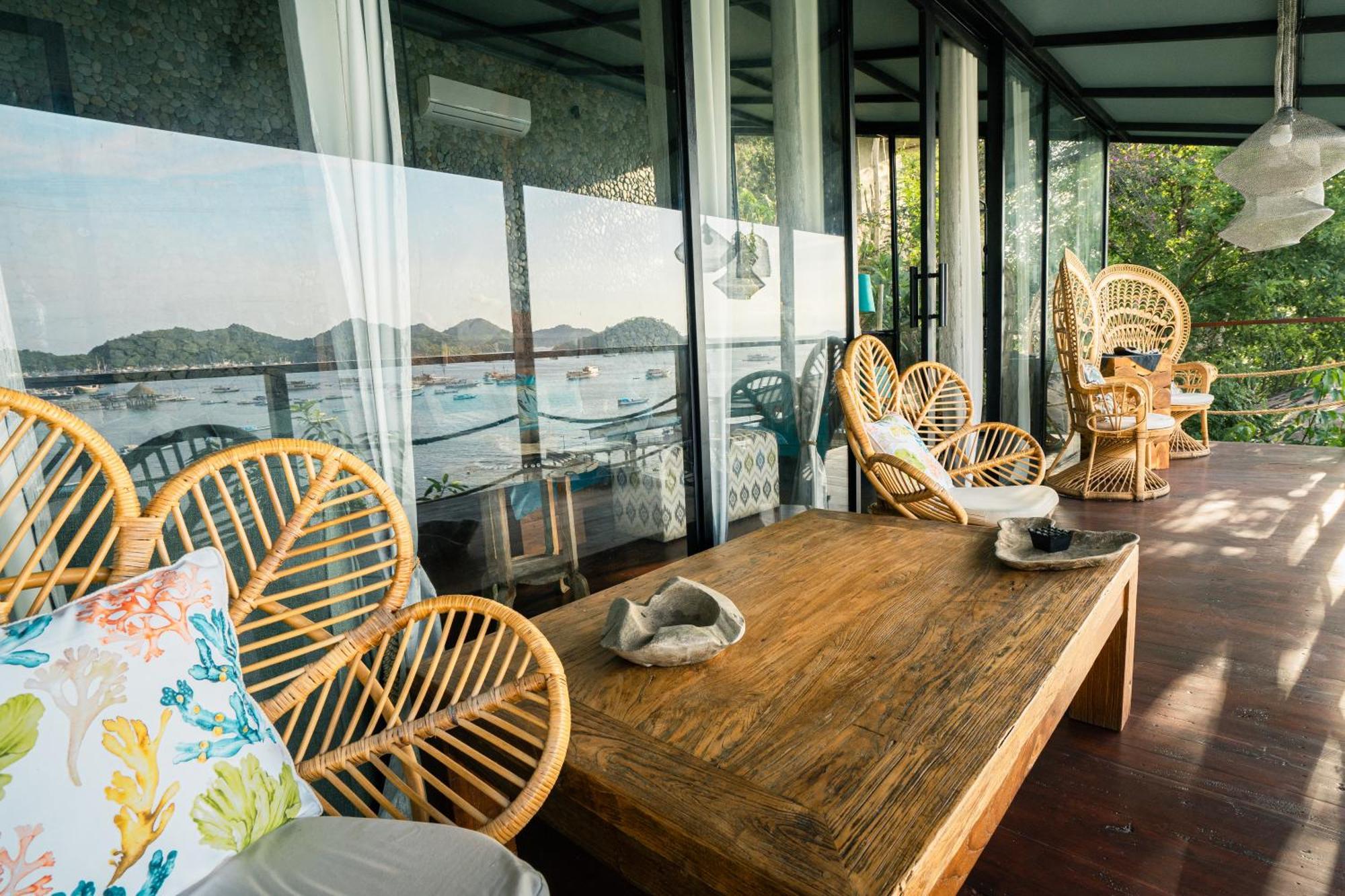 Hotel Selini Hills Labuan Bajo Esterno foto
