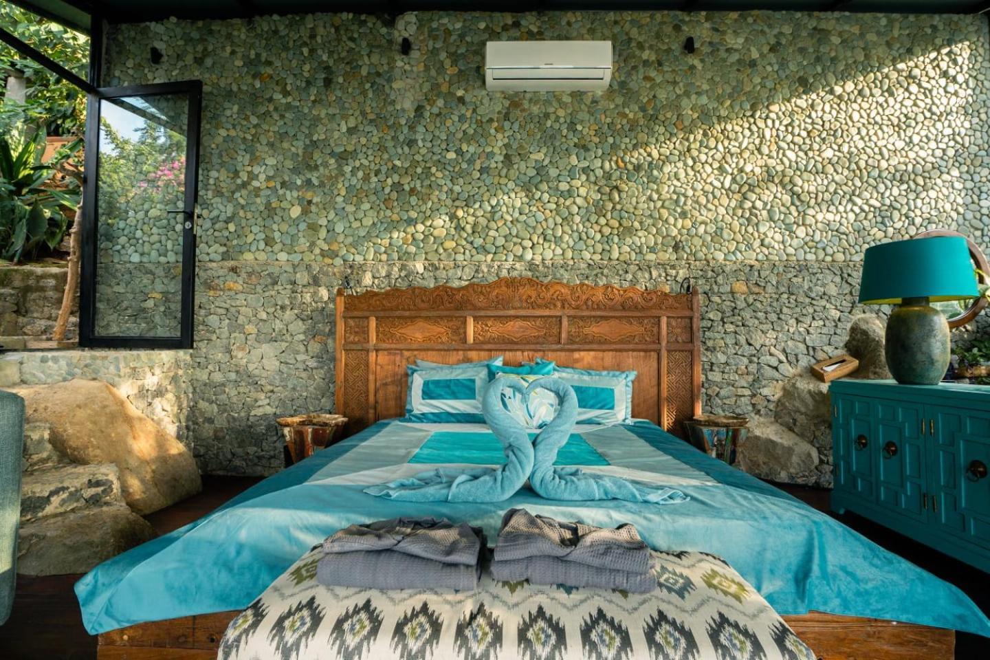 Hotel Selini Hills Labuan Bajo Esterno foto